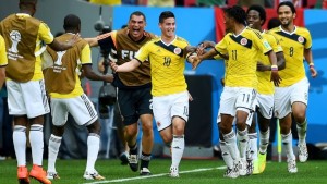 Colombia-celebra-gol-James-Rodriguez-Copiar-870x490