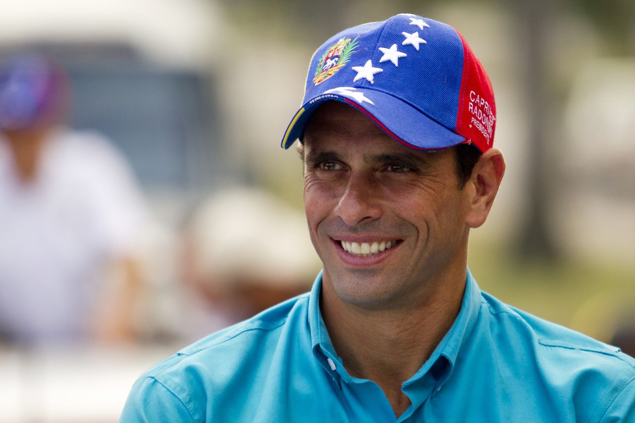 Venezuela's opposition presidential candidate Henrique Capriles attends a campaign rally in San Felipe in the state of Yaracuy September 26, 2012. REUTERS/Carlos Garcia Rawlins (VENEZUELA - Tags: POLITICS HEADSHOT PROFILE ELECTIONS)